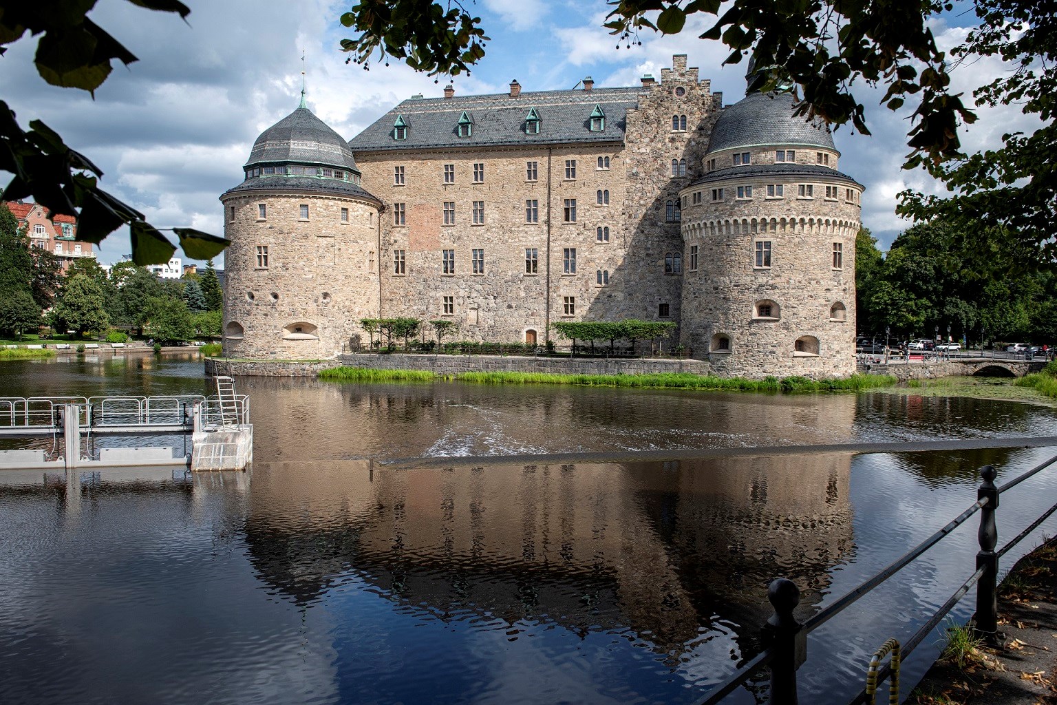 &Ouml;rebro Slott.jpg